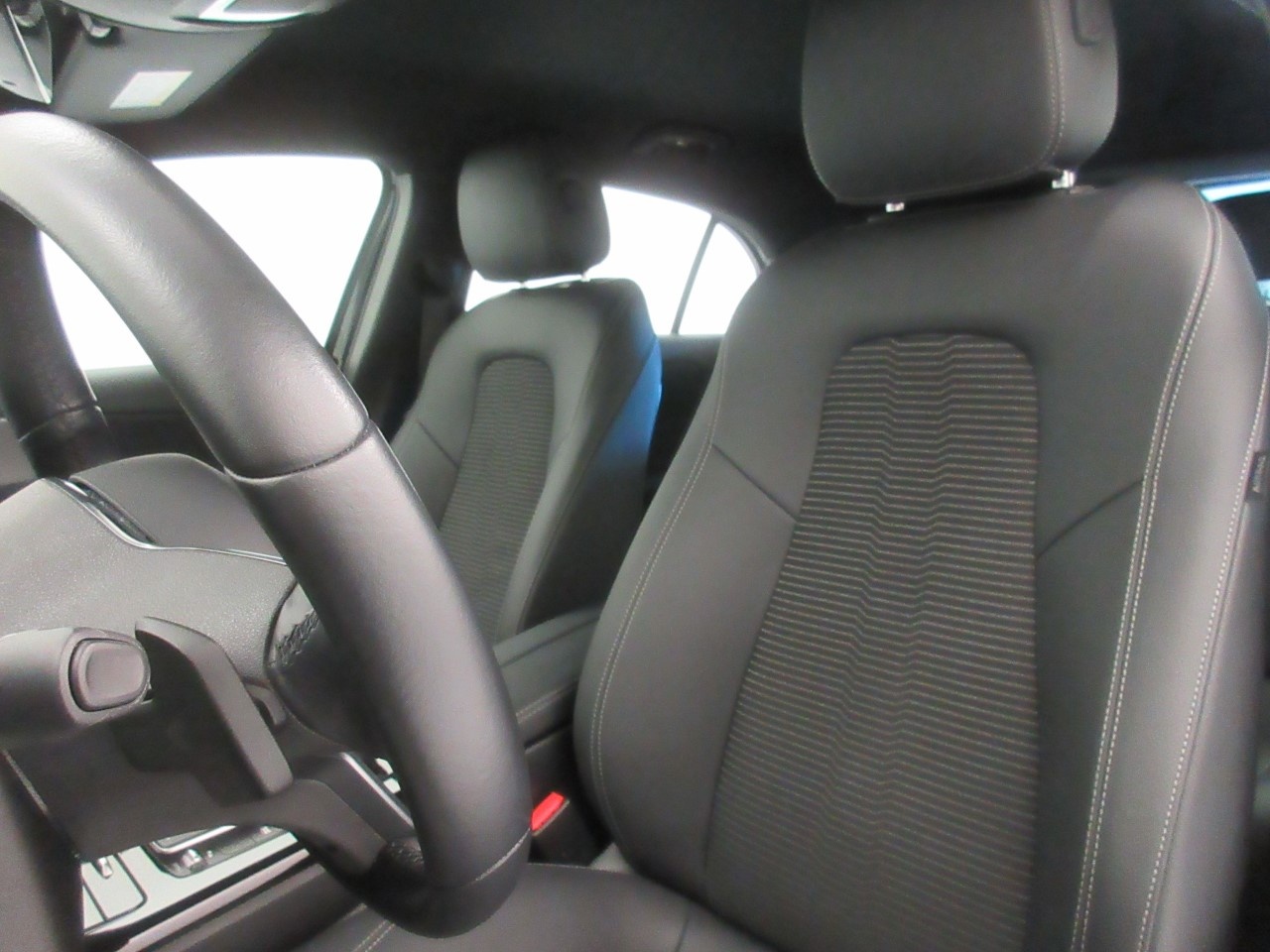 Mercedes Classe A Classe A 180 D Sport 8G-DCT - 12