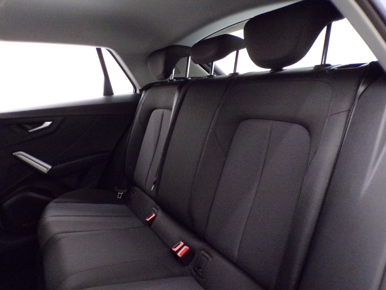 Audi Q2 Q2 35 1.5 TFSI Business S tronic - 13