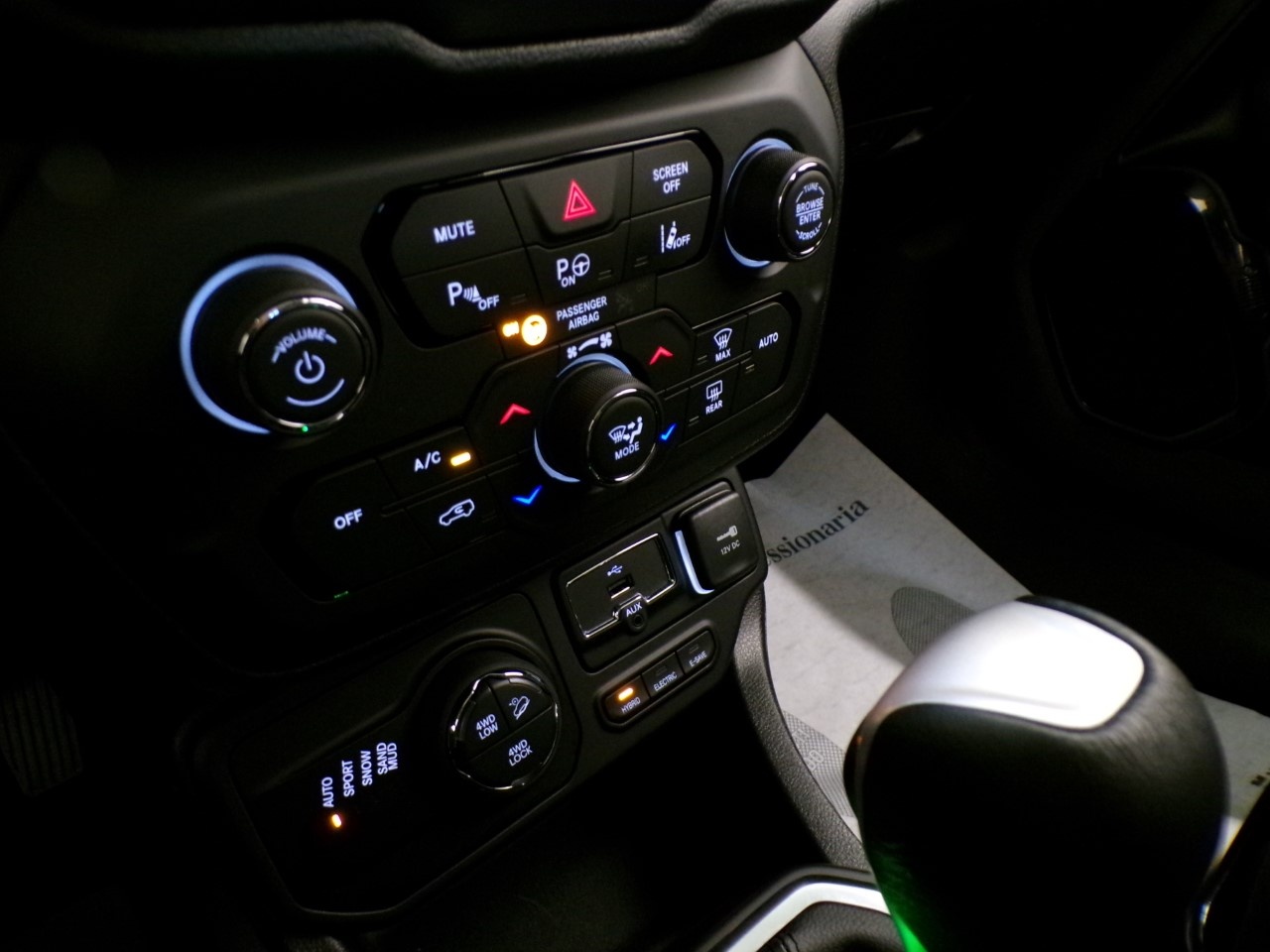 Jeep Renegade Renegade 1.3 T4 PHEV Business Plus 4xe AT6 - 23