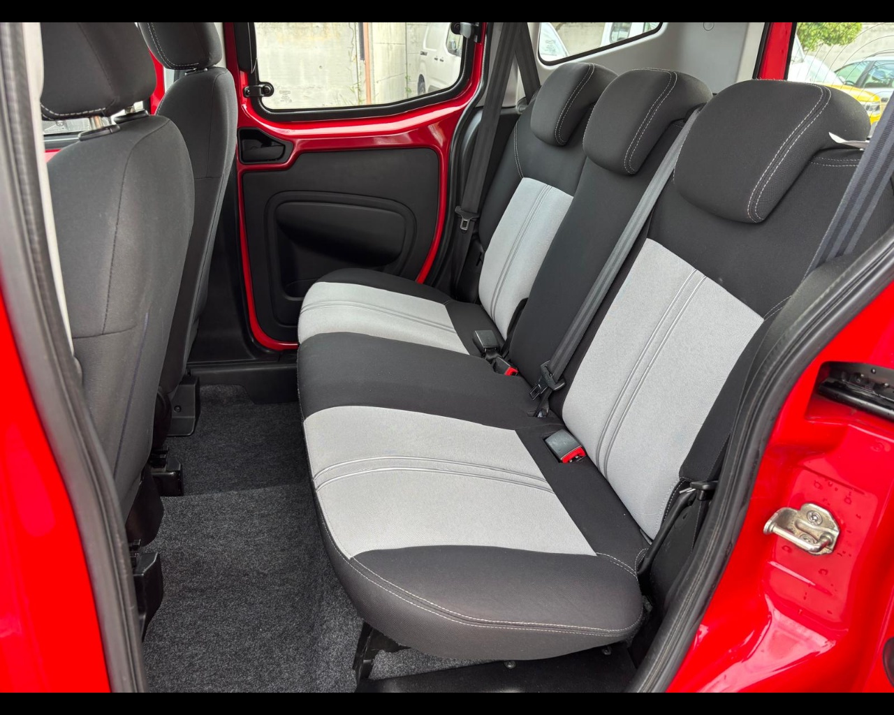 Foto FIAT Qubo 1.3 mjt 16v Dynamic E5+