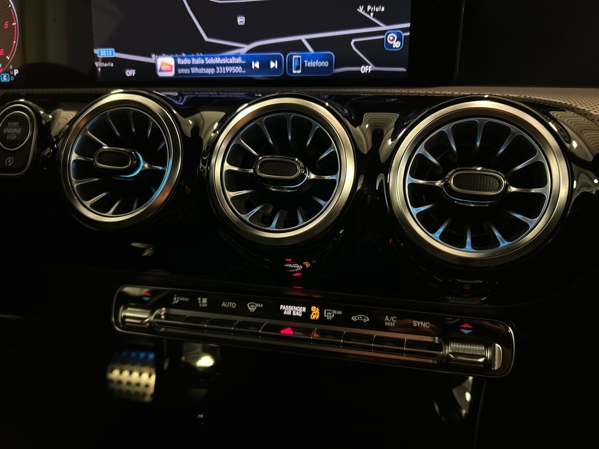 Mercedes Classe A 180 D Advanced Plus AMG Line 8G-DCT - 14