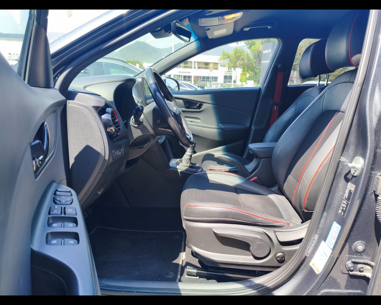 Foto HYUNDAI Kona 1.0 t-gdi Xpossible 2wd 120cv