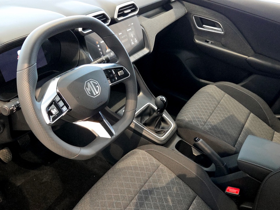 MG ZS 1.5 Comfort Benzina km0 - 5