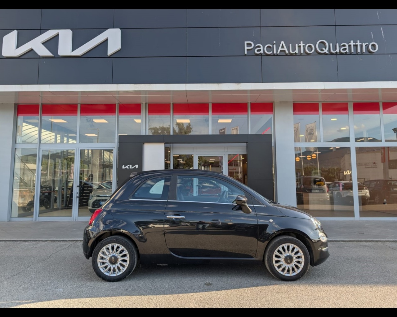Foto FIAT 500C 1.0 hybrid Dolcevita 70cv