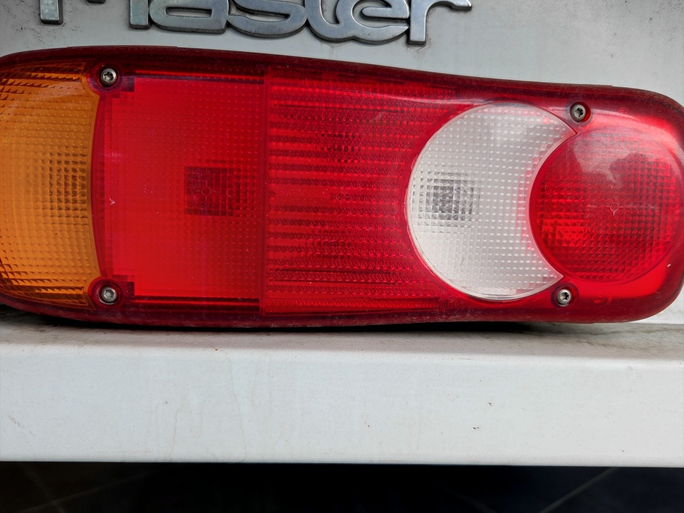 RENAULT TRUCKS Master master 35 2.3 dci 130cv FG L2H2 E6 Diesel usato - 17