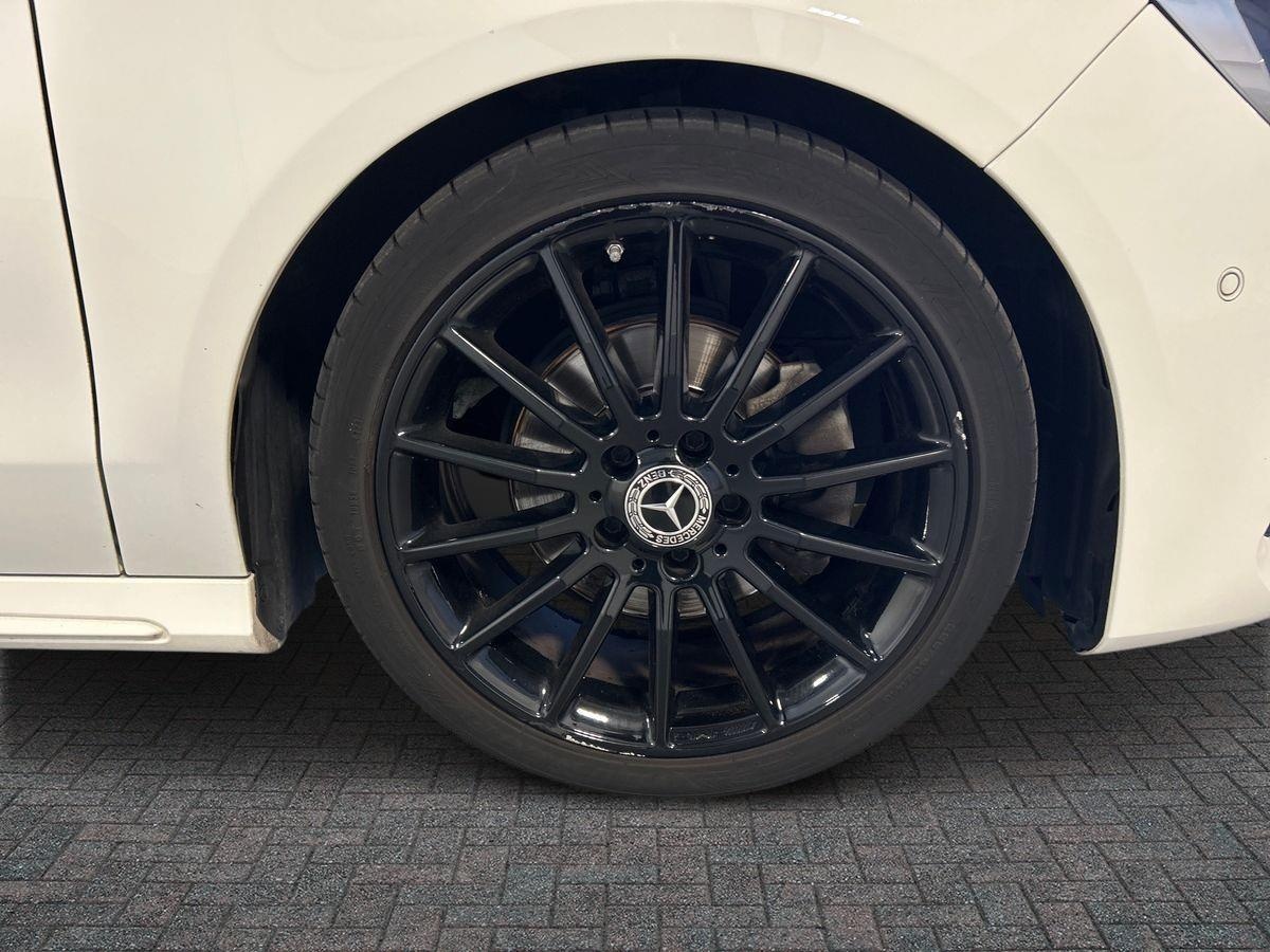 Mercedes CLA Shooting Brake CLA Shooting Brake 200 D Night edition 7G-DCT - 17