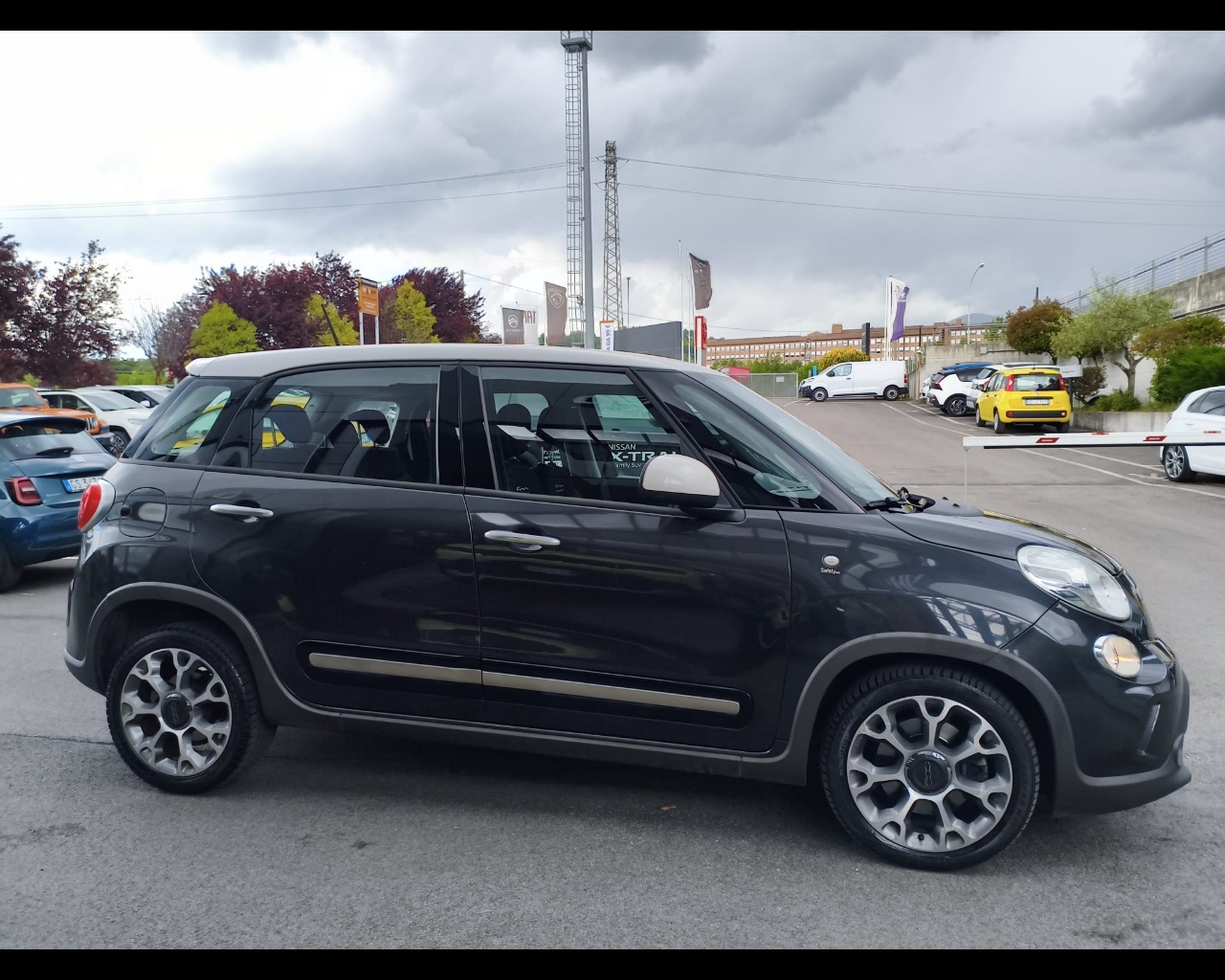 Foto FIAT 500L 1.6 mjt Trekking 120cv E6 (leggere descrizione)