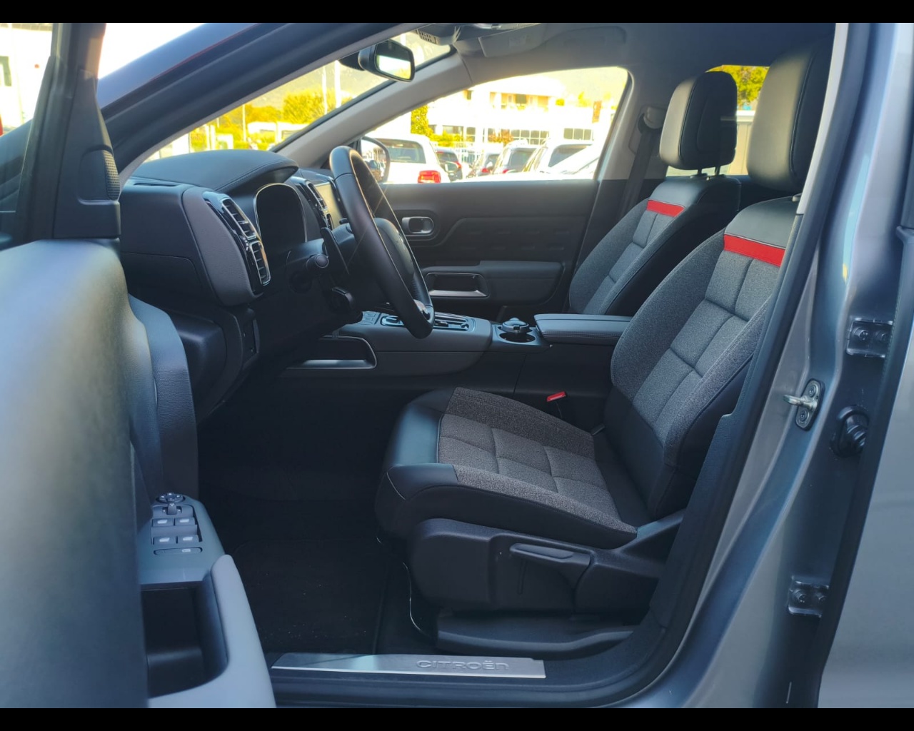 Foto CITROEN C5 Aircross 1.5 bluehdi Shine s&s 130cv eat8