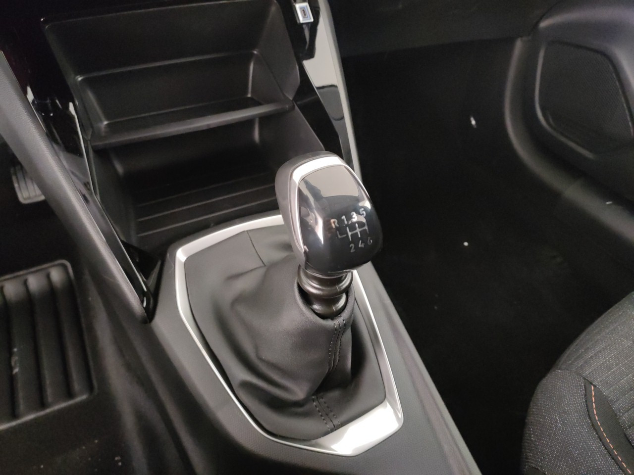 Peugeot 208 Nuovo Benzina 208 Porto Mantovano