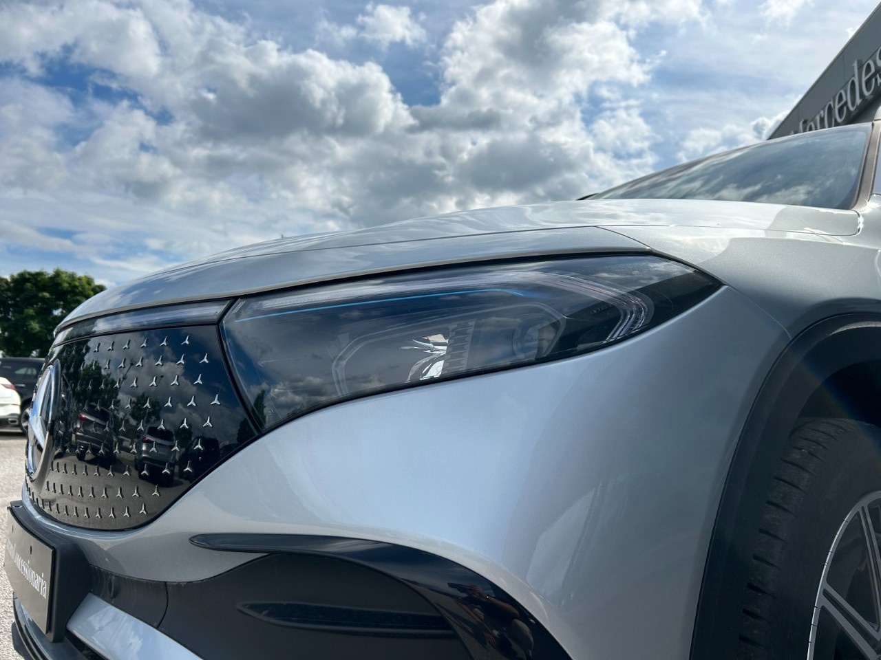 Mercedes EQB EQB 250+ AMG Line Advanced Plus - 15