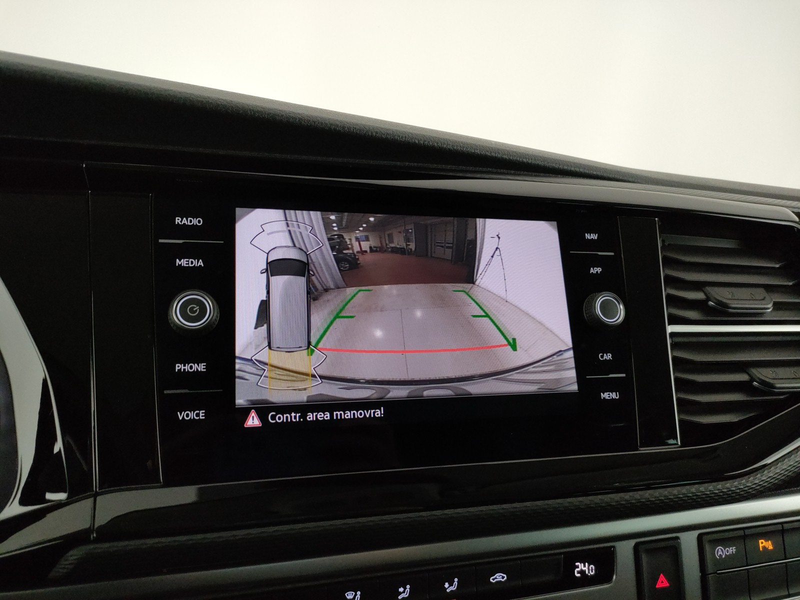 Volkswagen T6.1 Caravelle 30 Usato 2023 T6.1 Caravelle 30 Legnago