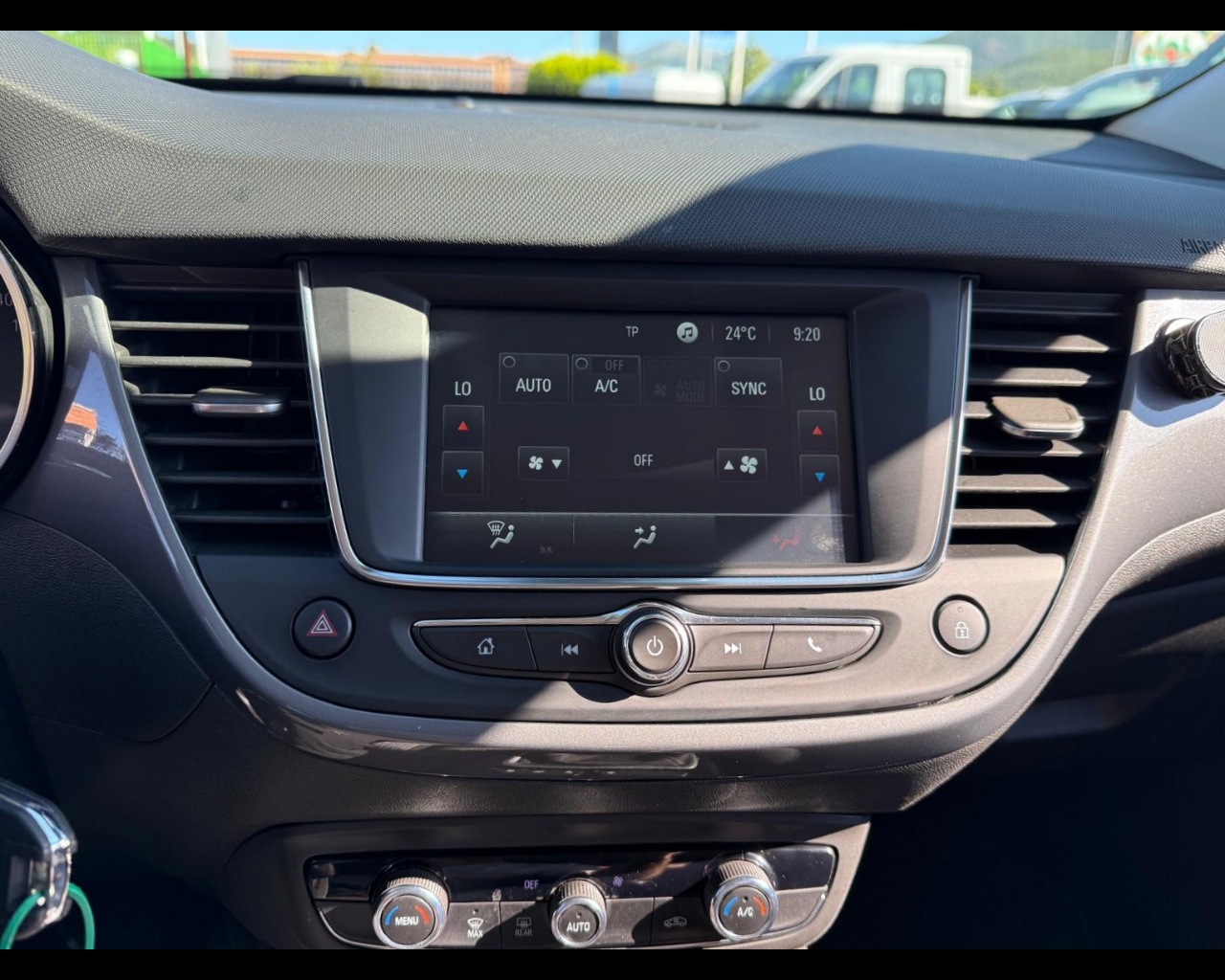 Foto OPEL Crossland 1.2 Elegance s&s 110cv