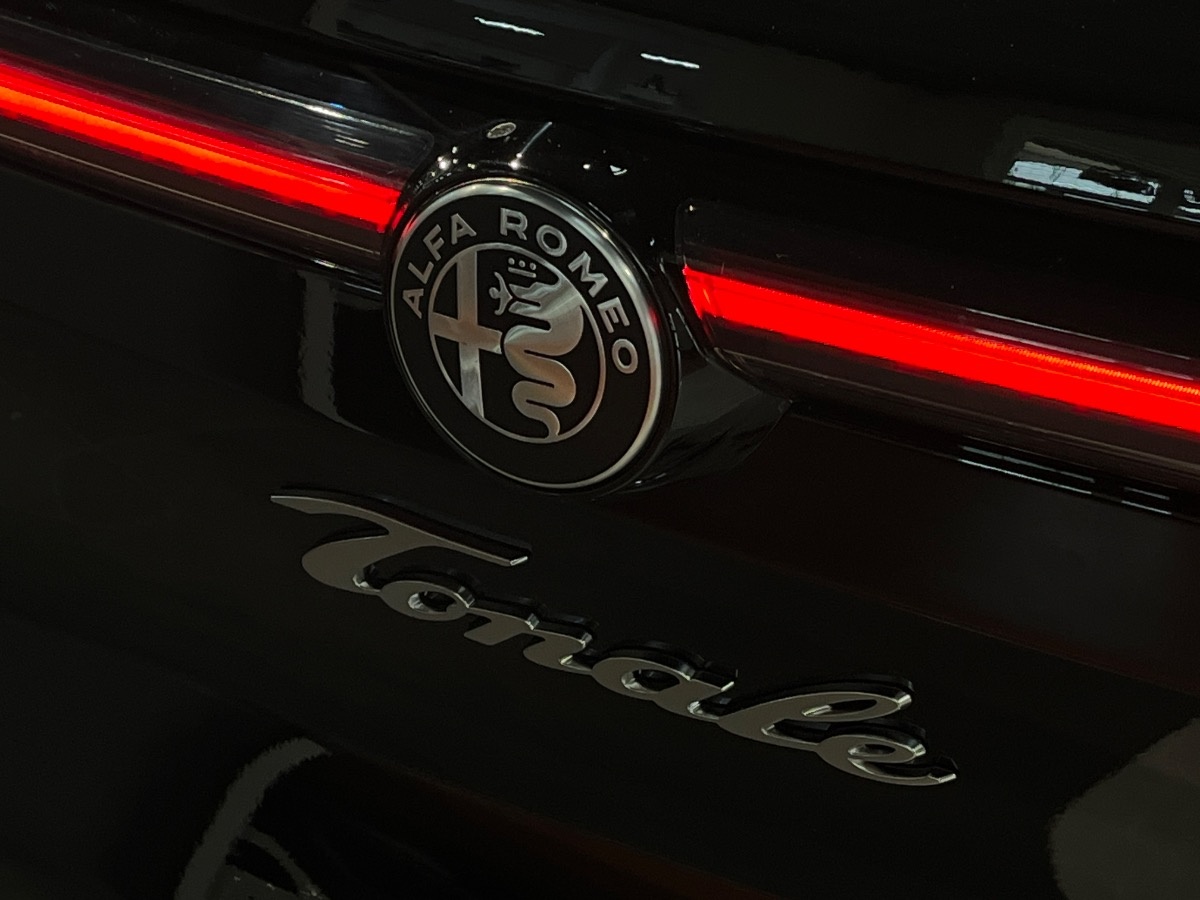 Alfa Romeo Tonale Nuovo Ibrido benzina Tonale Verona