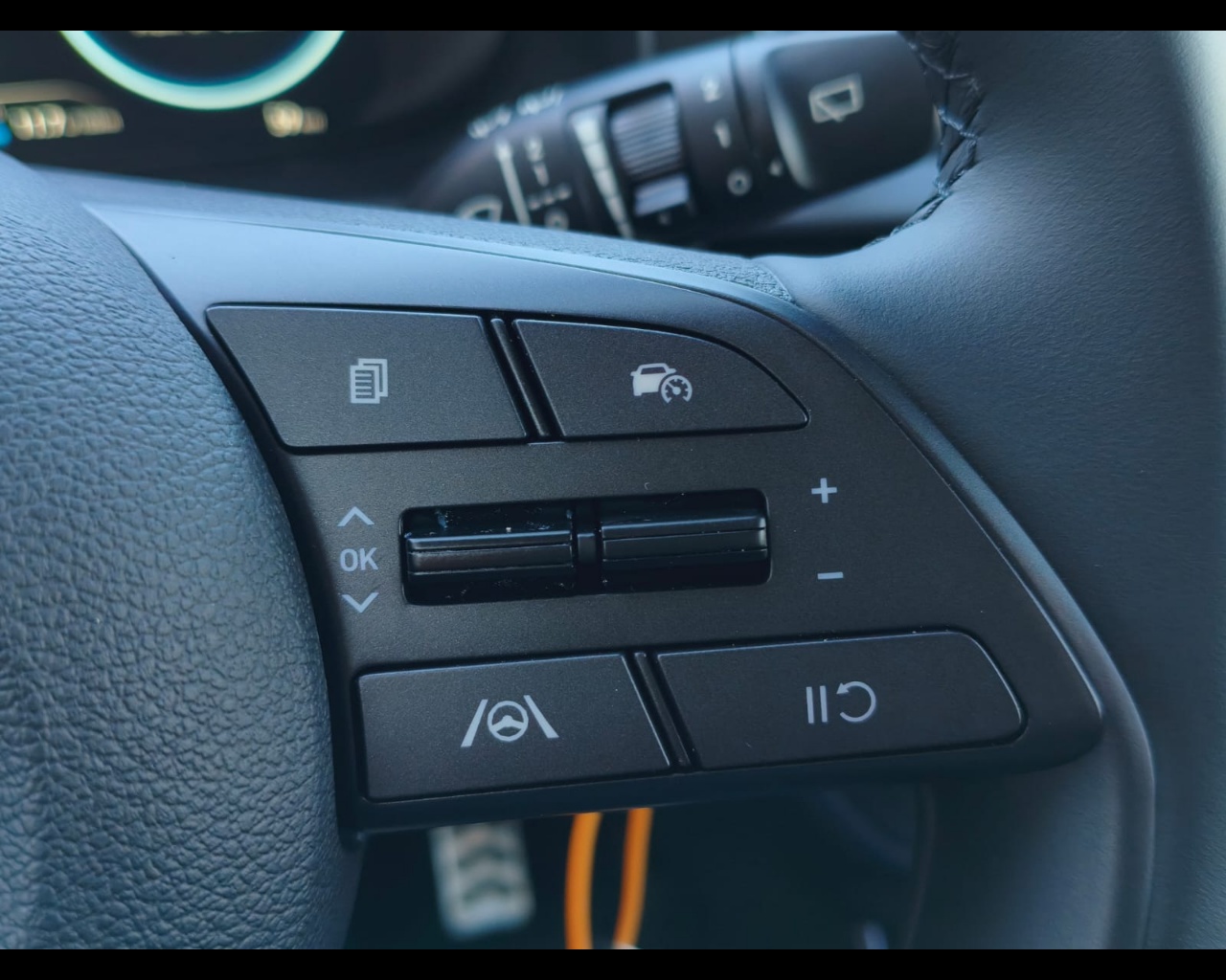 Foto HYUNDAI BAYON PE 1.0T XLINE