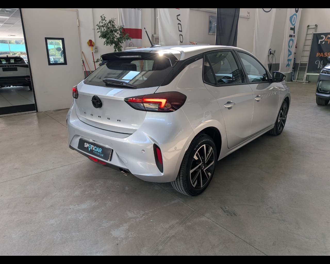 Foto OPEL Corsa 1.2 GS s&s 100cv