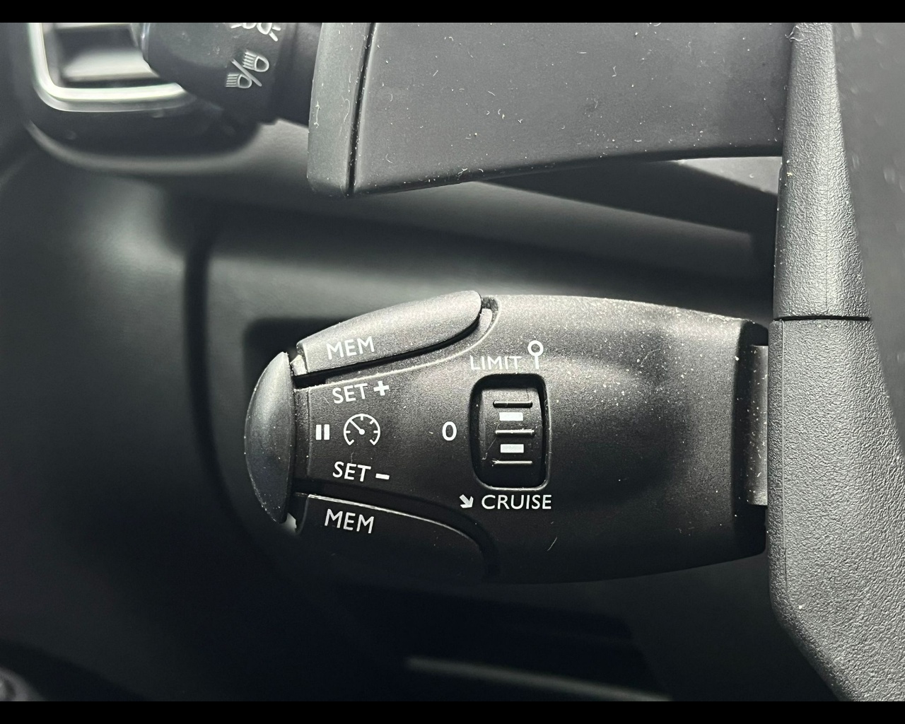 Foto CITROEN C5 Aircross 1.5 bluehdi Shine s&s 130cv eat8 