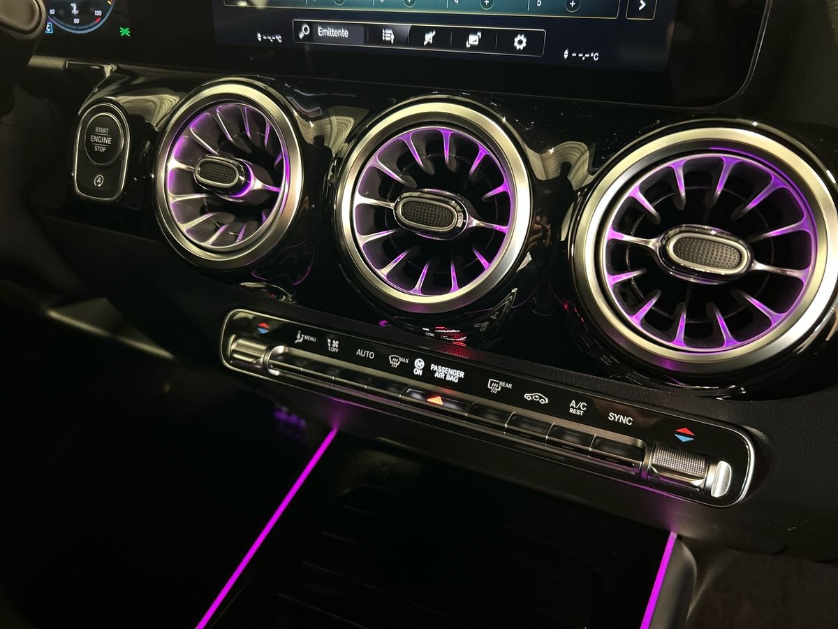 Mercedes GLA GLA 220 d Premium 4matic auto - 14