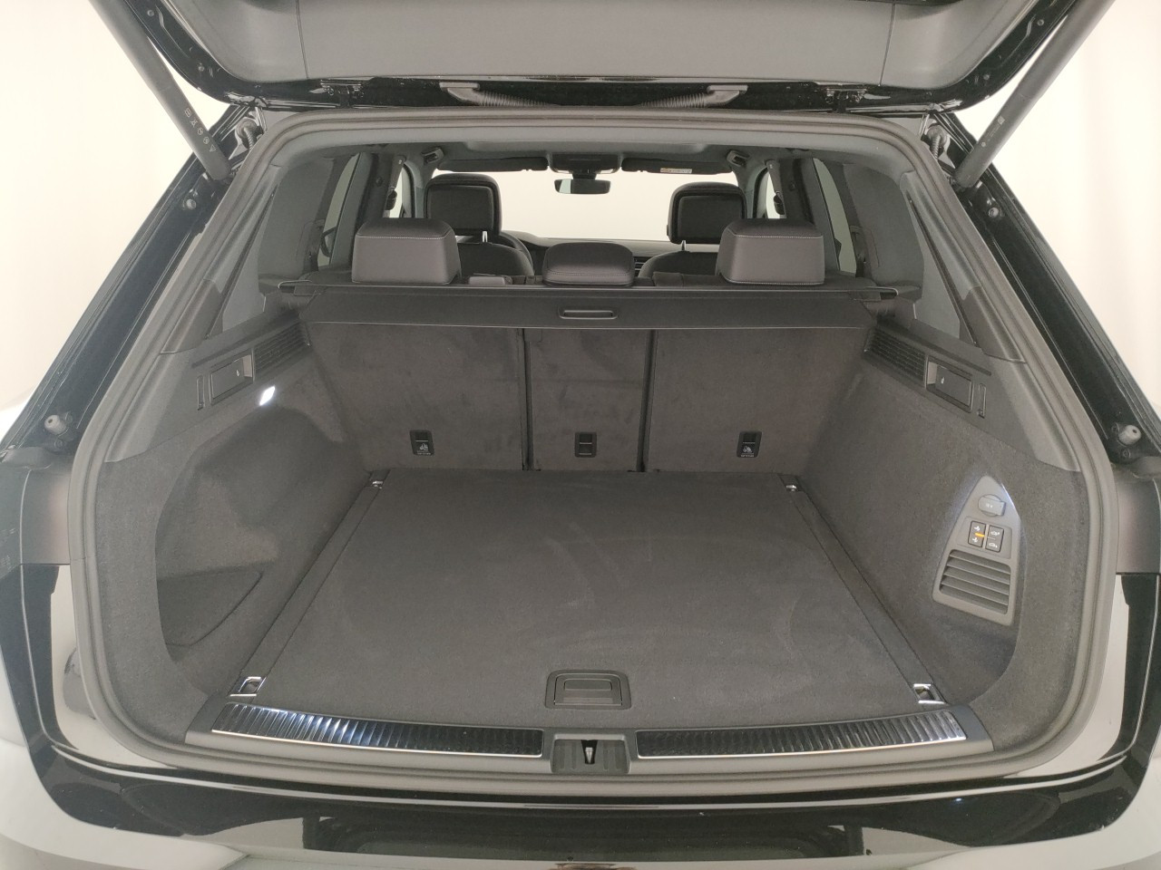 Volkswagen Touareg KM0 2026 Touareg Porto Mantovano