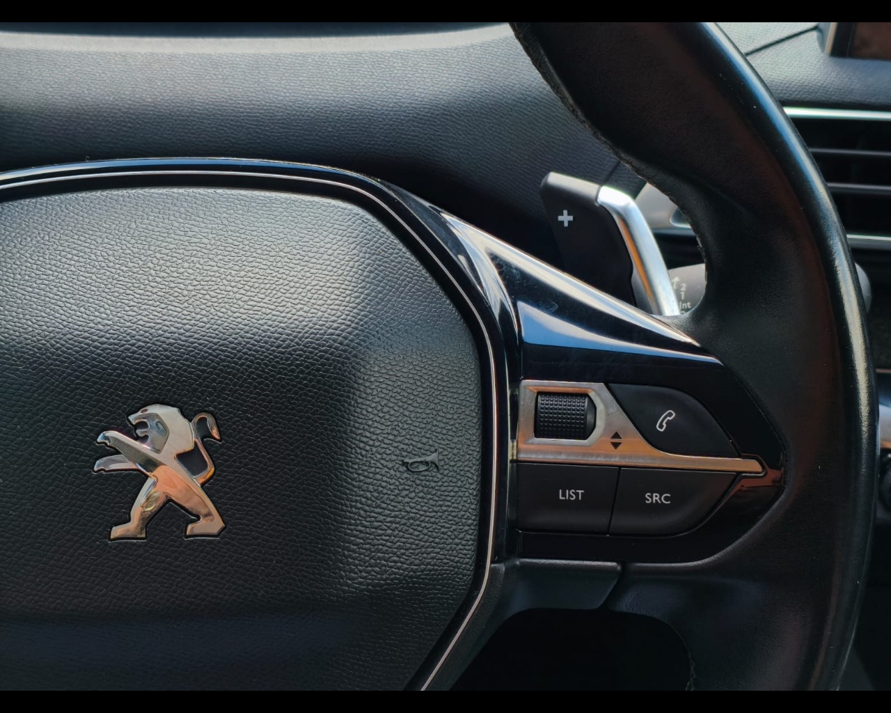 Foto PEUGEOT 3008 1.5 bluehdi GT Line s&s 130cv eat8