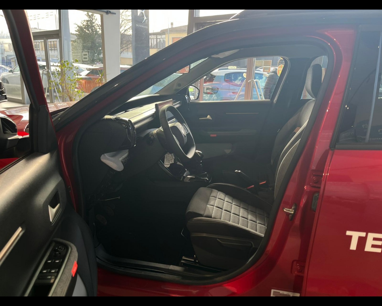 Foto CITROEN C3 Aircross 1.2 puretech turbo Plus 100cv