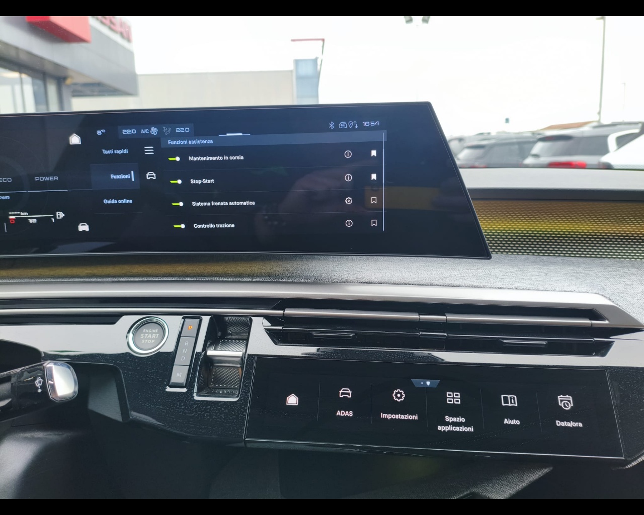 Foto PEUGEOT 3008 1.2 hybrid GT 145cv e-dcs6