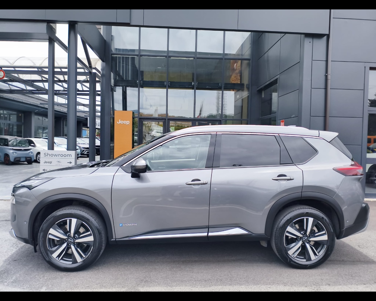 Foto NISSAN X-Trail 1.5 e-power Tekna e-4orce 4wd auto
