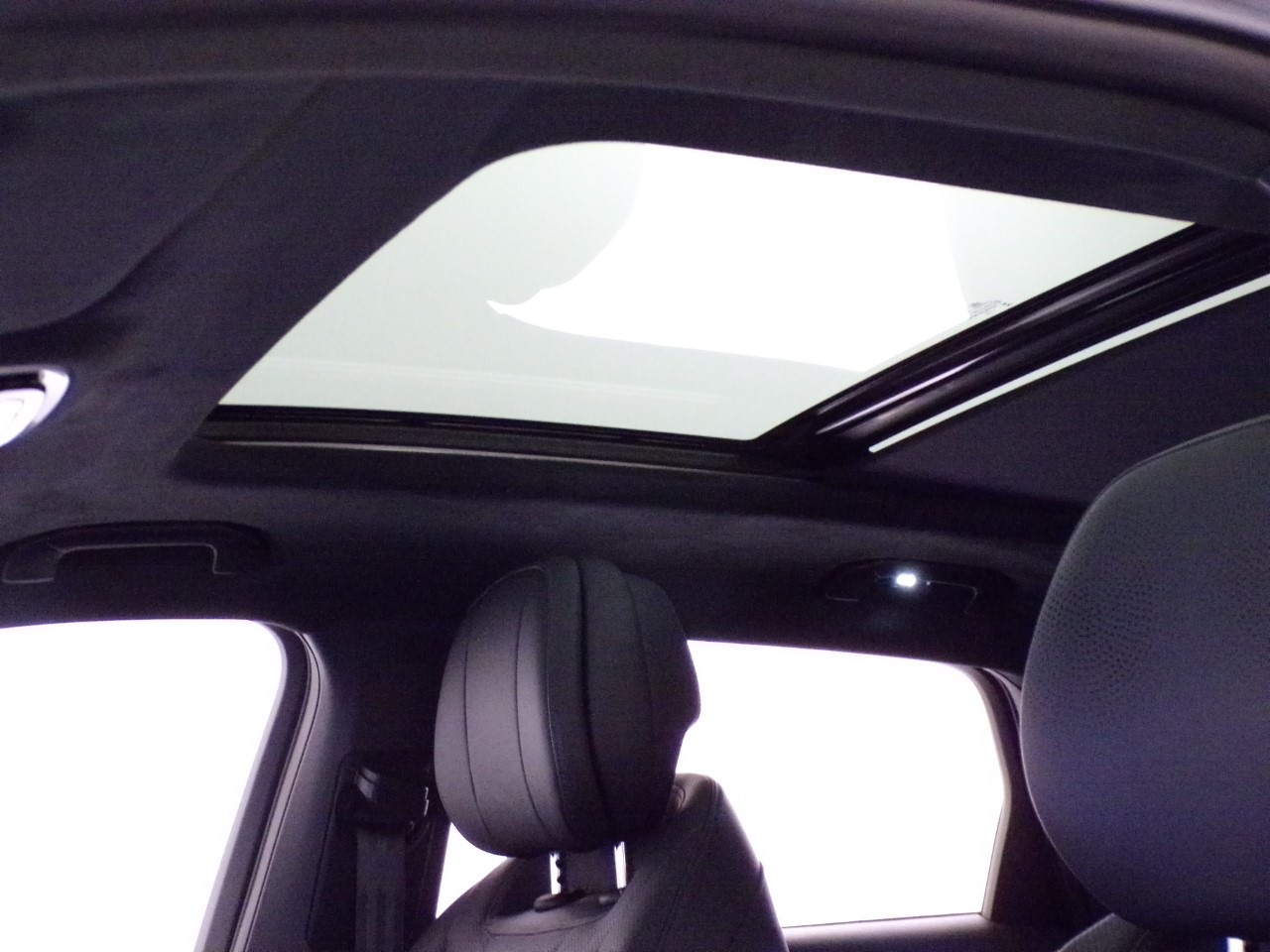 Omoda  Omoda 9 1.5 TGDi plug-in SHS Premium i-AWD DHT3 - 14