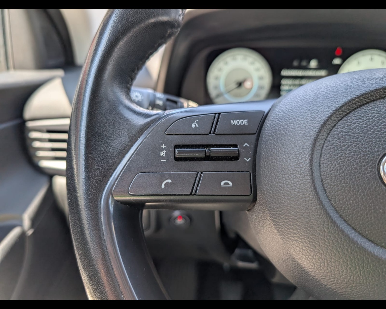 Foto HYUNDAI i20 1.2 Connectline Gpl