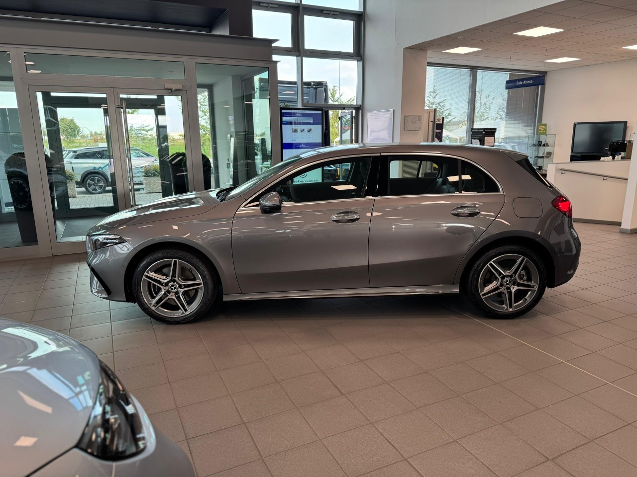 Mercedes Classe A Classe A 250 e Plug-In Hybrid AMG Line ADVANCED PLUS - 4