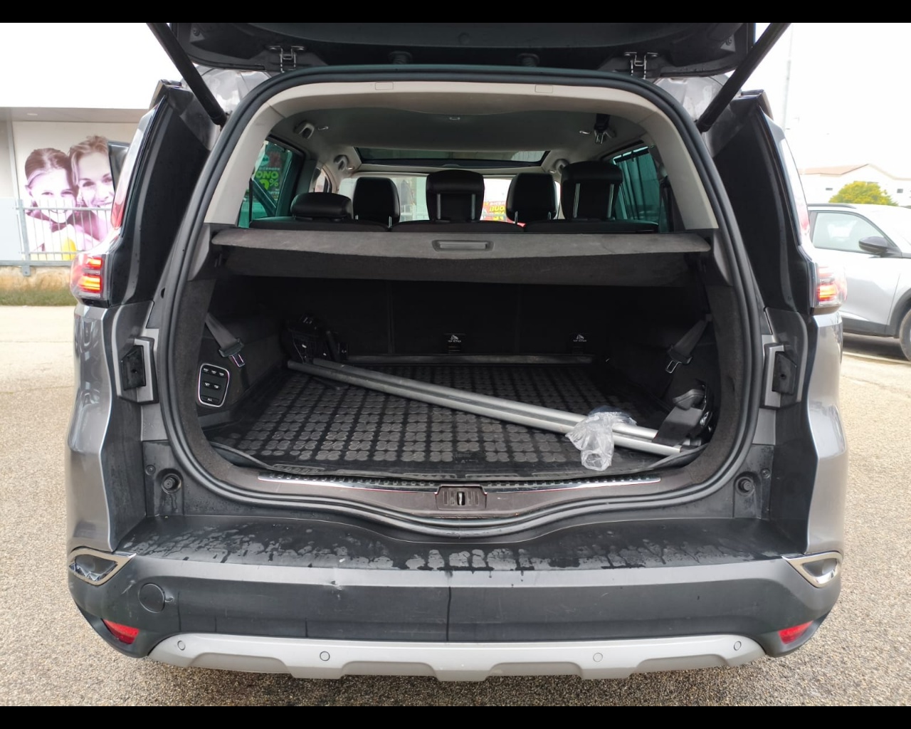 Foto RENAULT Espace 1.6 dci energy Intens 160cv 7p.ti edc 4control