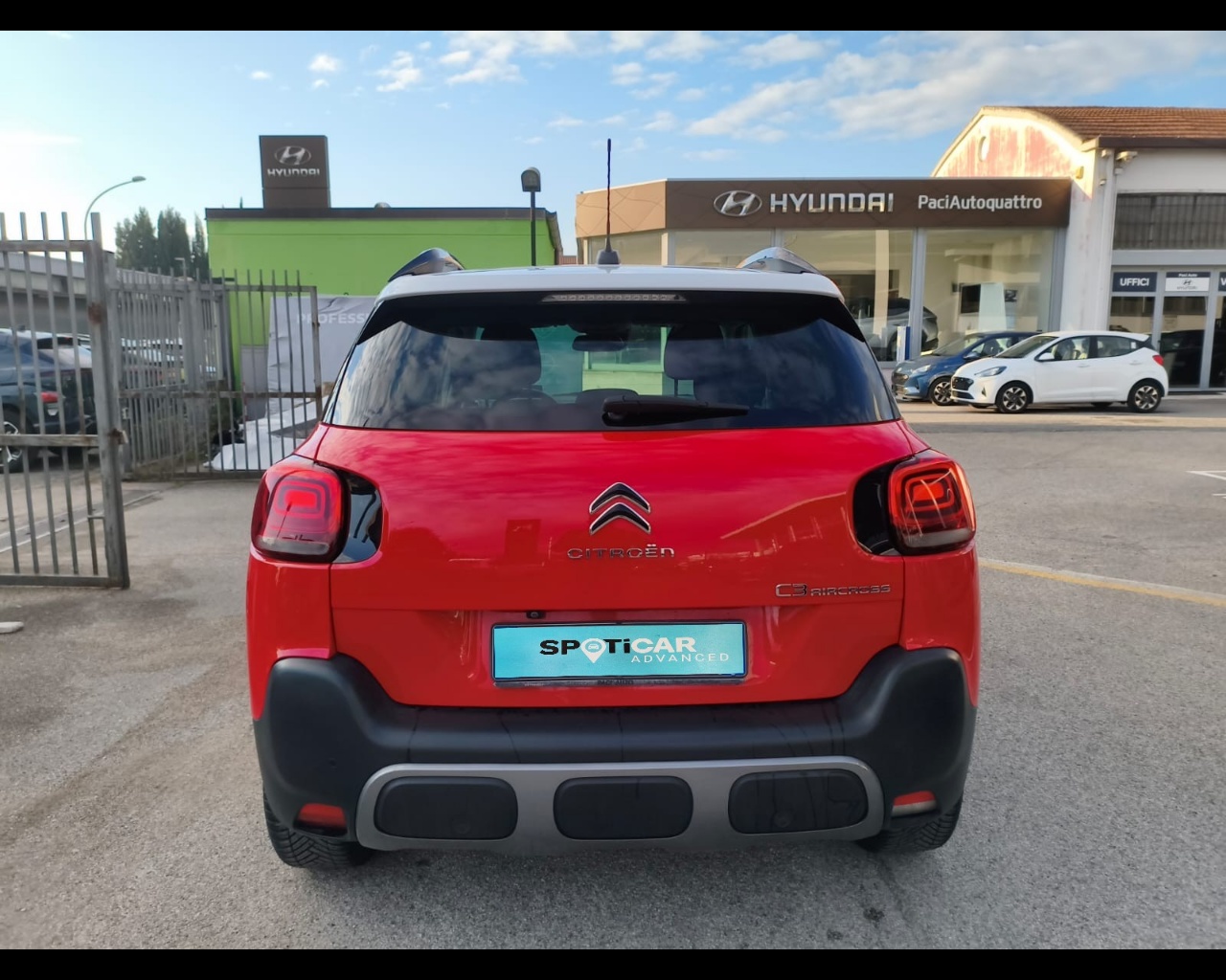 Foto CITROEN C3 Aircross 1.2 puretech Shine s&s 110cv eat6