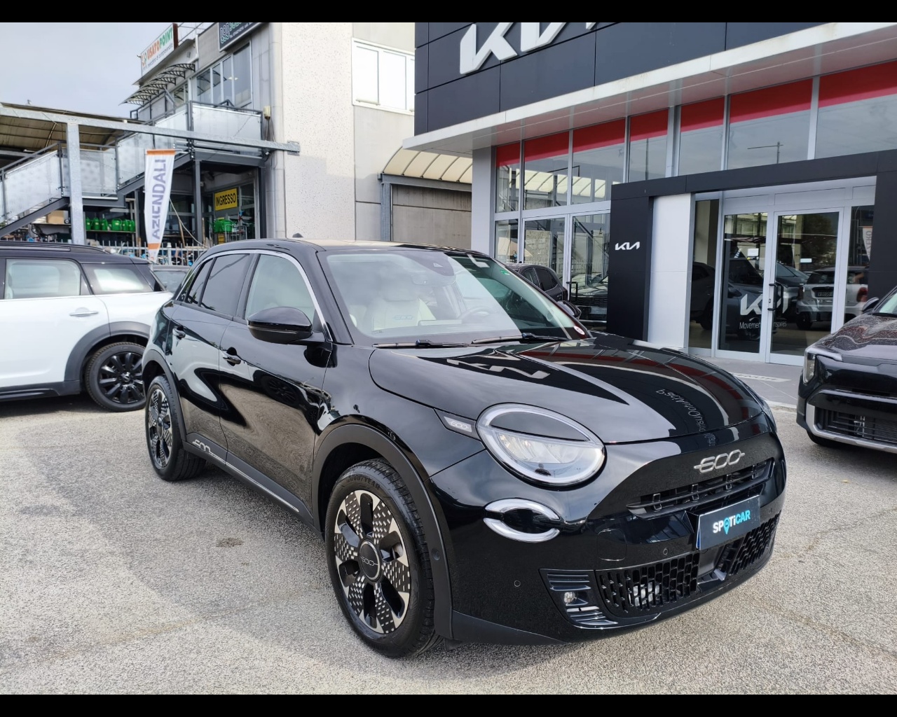 Foto FIAT 600 1.2 hybrid La Prima 110cv auto