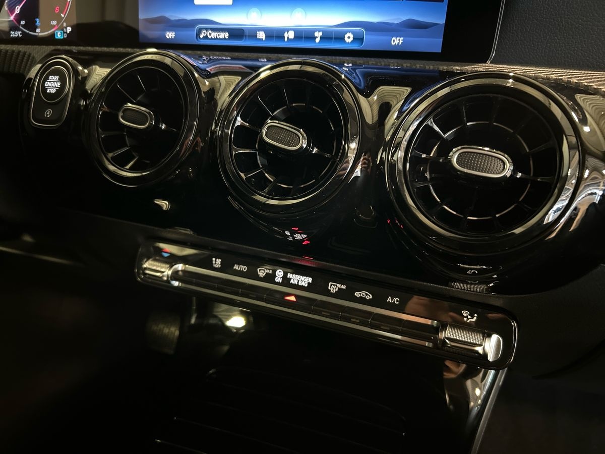 Mercedes  Classe A 180 D Advanced Speedshift DCT AMG 8G - 14