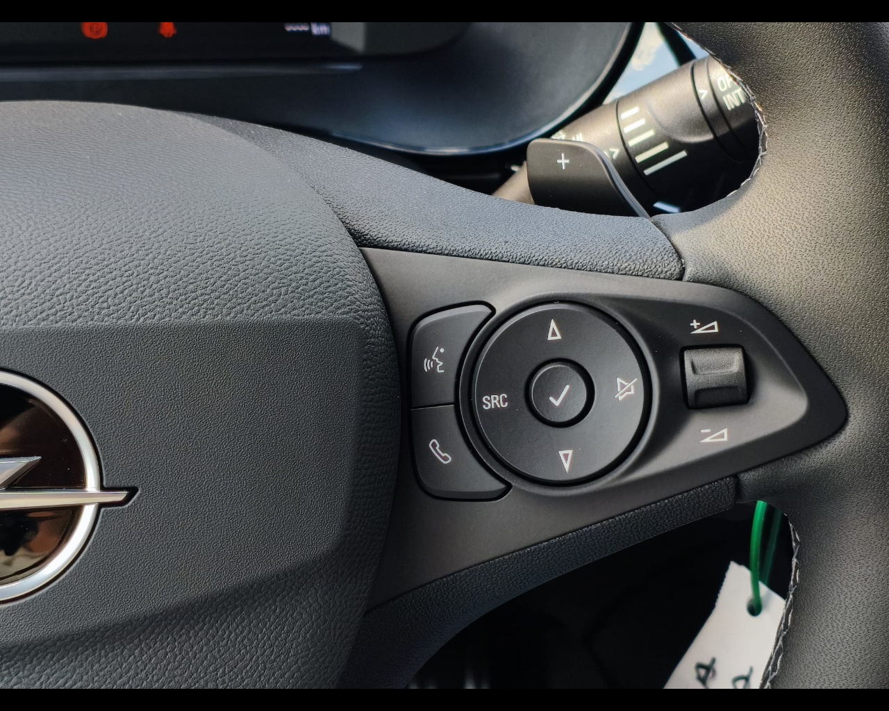 Foto OPEL Corsa 1.2 GS s&s 100cv at8
