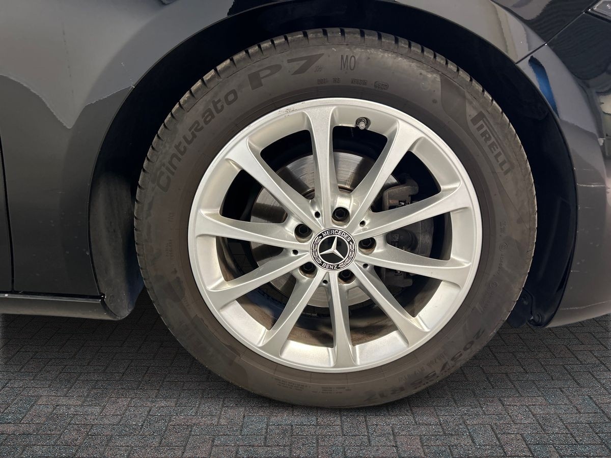 Mercedes Classe A Classe A 180 D Sport 7G-DCT - 17
