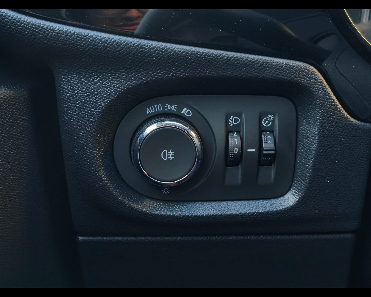 Foto OPEL Corsa 1.2 hybrid Edition 100cv dct6