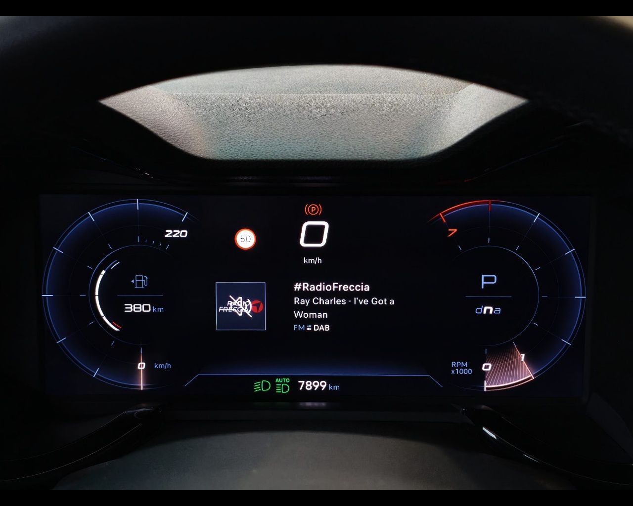 Foto ALFA ROMEO Junior 1.2 ibrida Speciale 145cv edct6