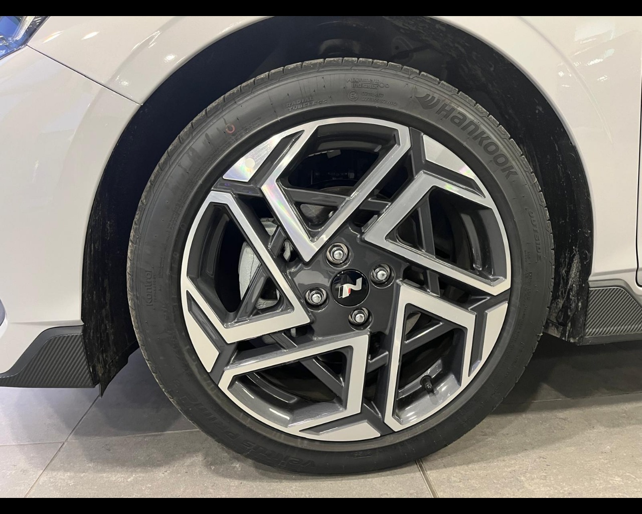 Foto HYUNDAI I20 PE MY25 1.0T DCT NLINE CARBON