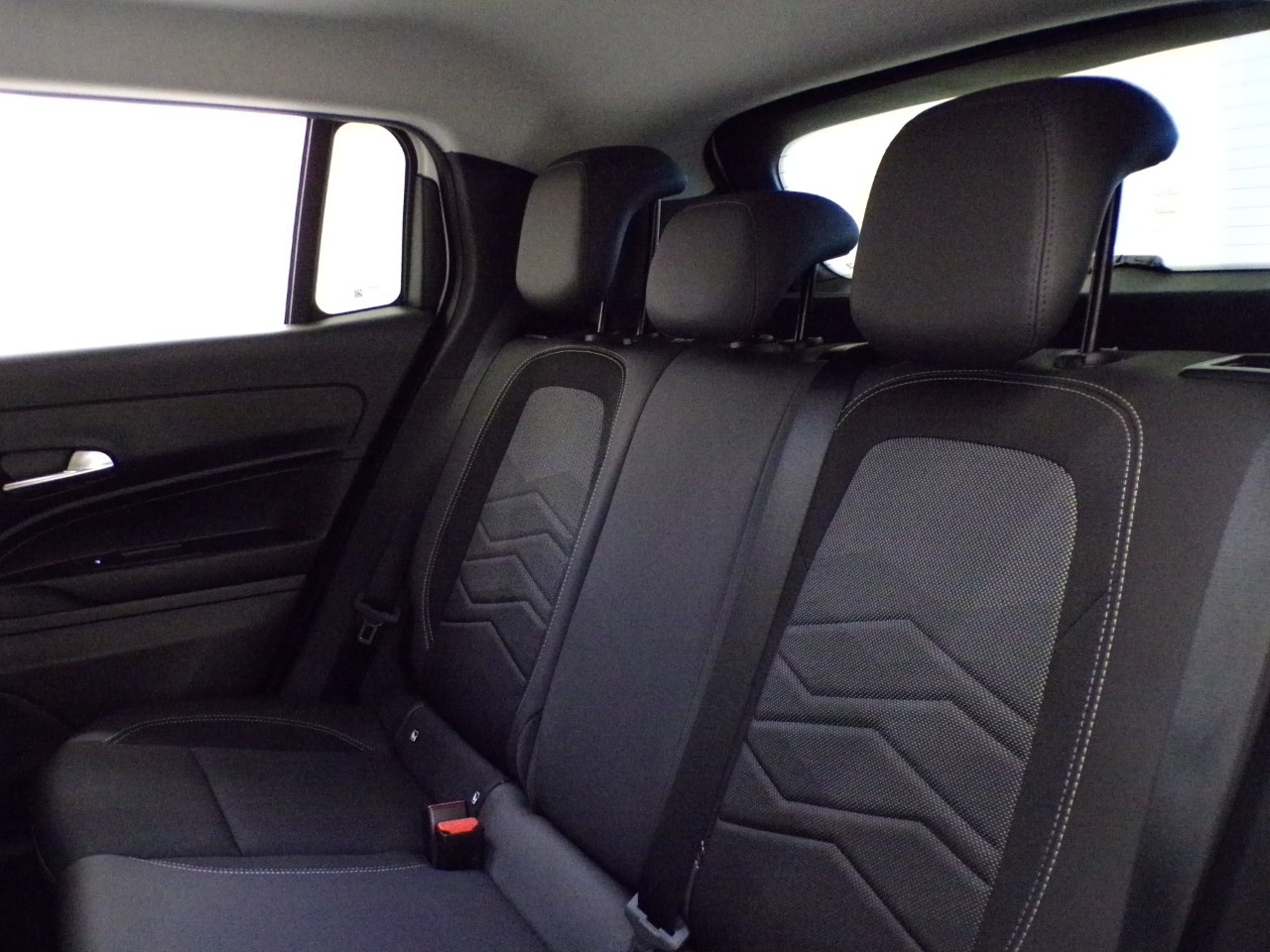 Jeep Avenger Avenger 1.2 Turbo e-Hybrid 100cv Summit FWD eDCT6 - 13