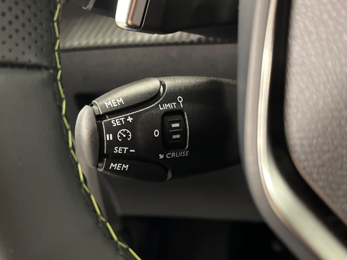 Peugeot 208 Nuovo Ibrido benzina 208 Verona