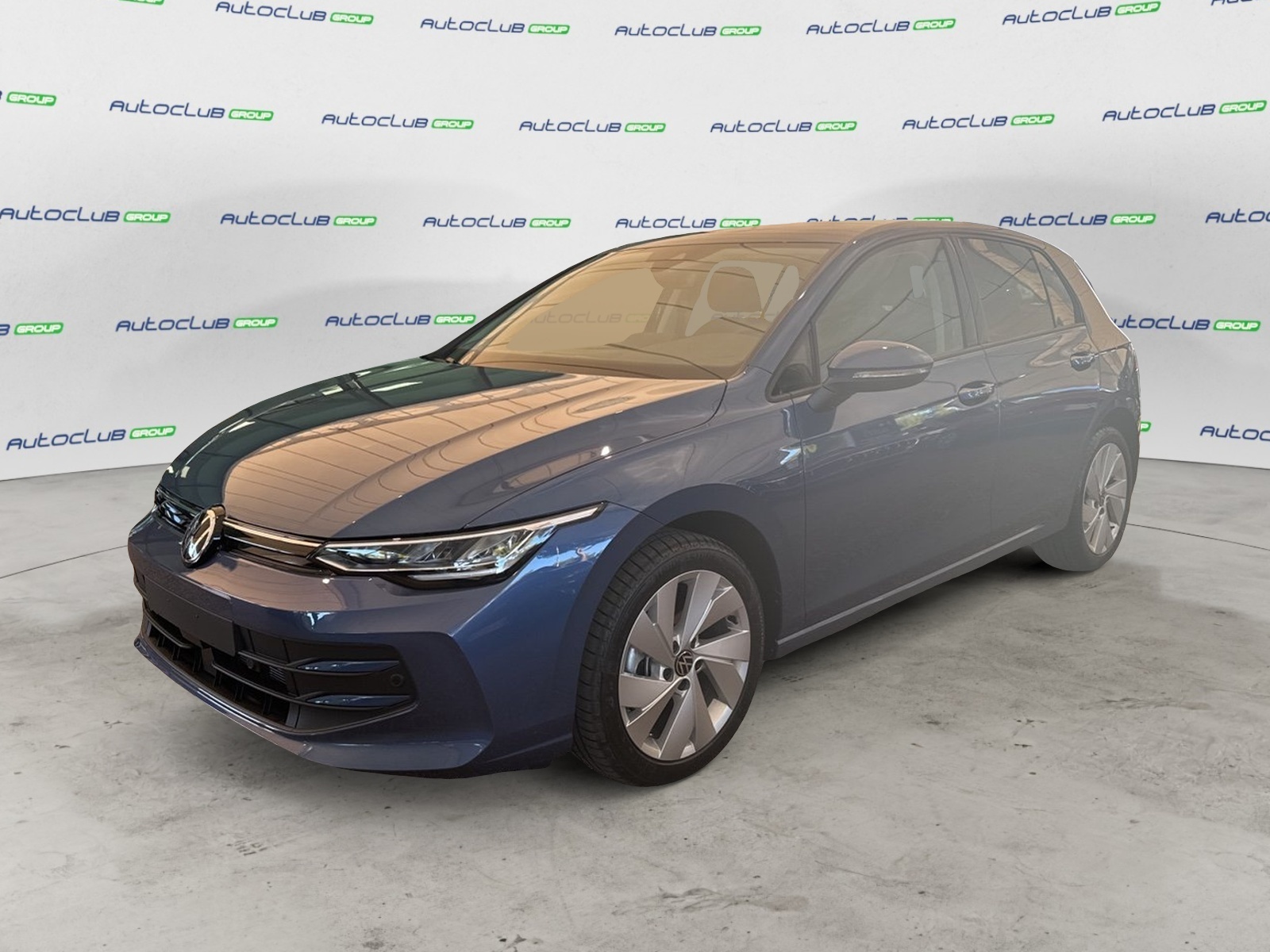 Foto VOLKSWAGEN Golf VIII 2024 - Golf 2.0 tdi Life 150cv dsg