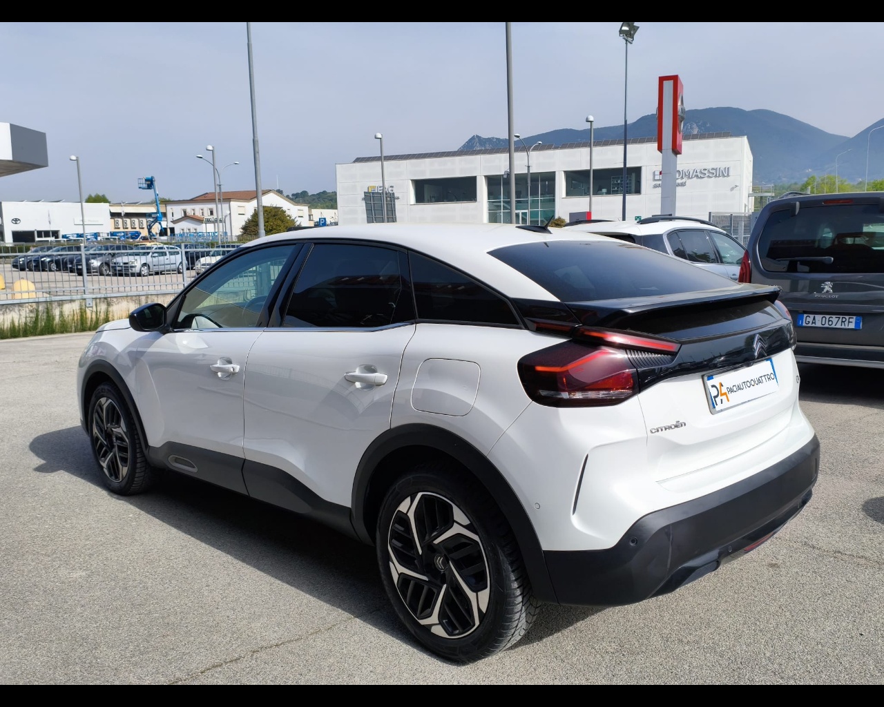 Foto CITROEN C4 1.5 bluehdi Shine s&s 130cv eat8