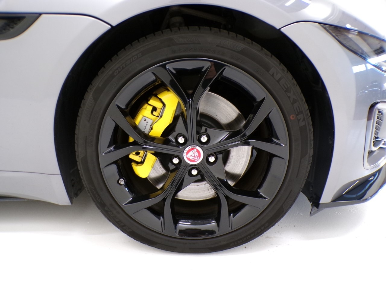 Jaguar F-Type F-Type Coupe 2.0 I4 300cv R-Dynamic RWD Auto - 4