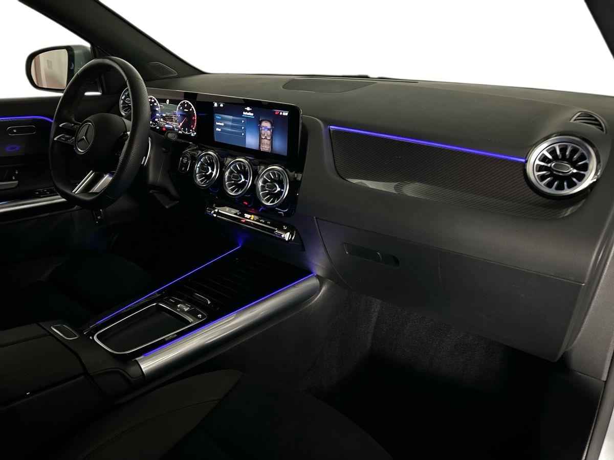 Mercedes  GLA 200 D AMG Line Advanced Plus 4Matic 8G-DCT - 14