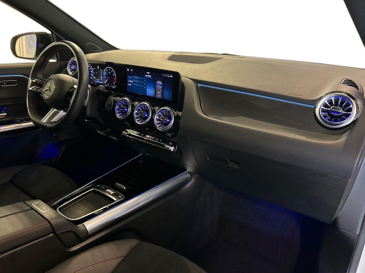 Mercedes  GLA 180 AMG Line Advanced Plus 7G-DCT - 15