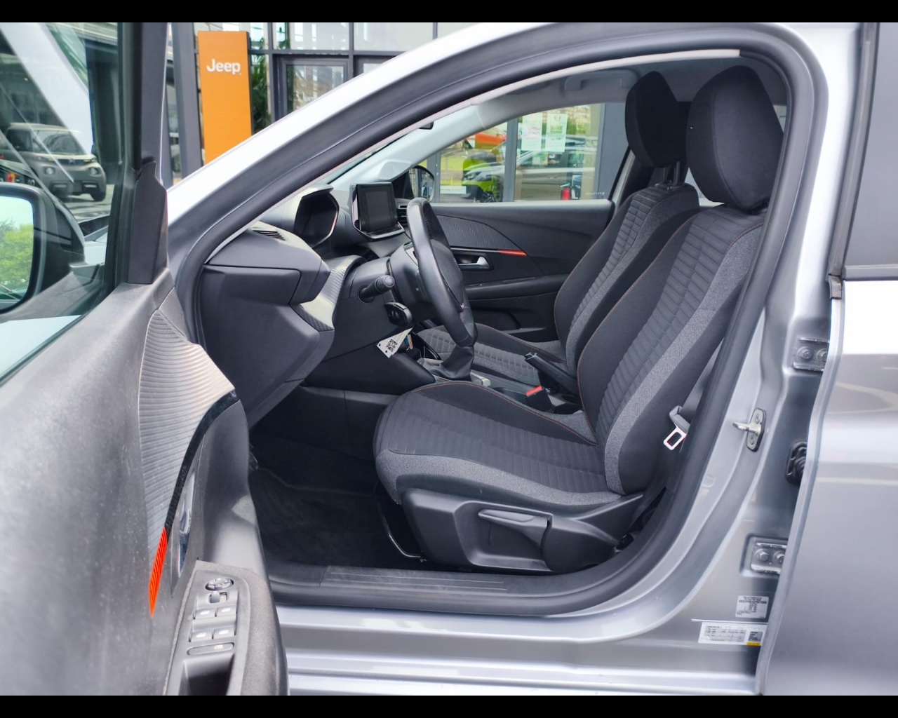 Foto PEUGEOT 208 1.2 puretech Active Pack s&s 75cv