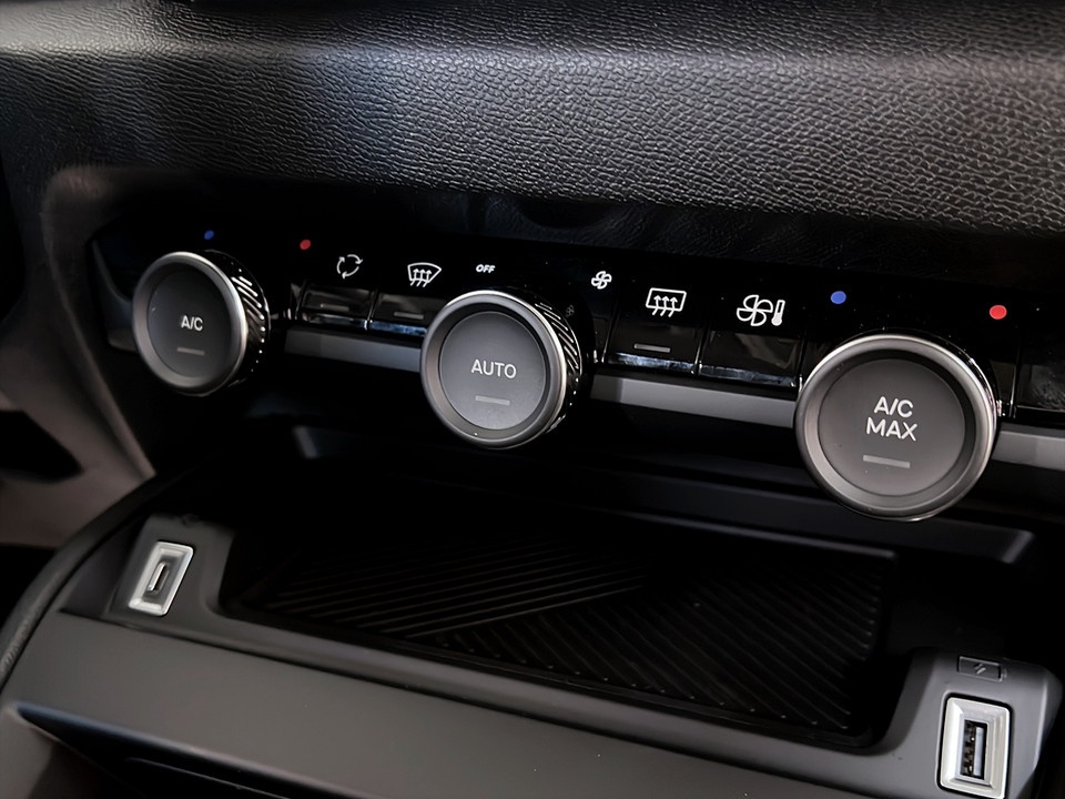 CITROEN C4 Benzina 130 cv Automatico – PLUS Benzina km0 - 14