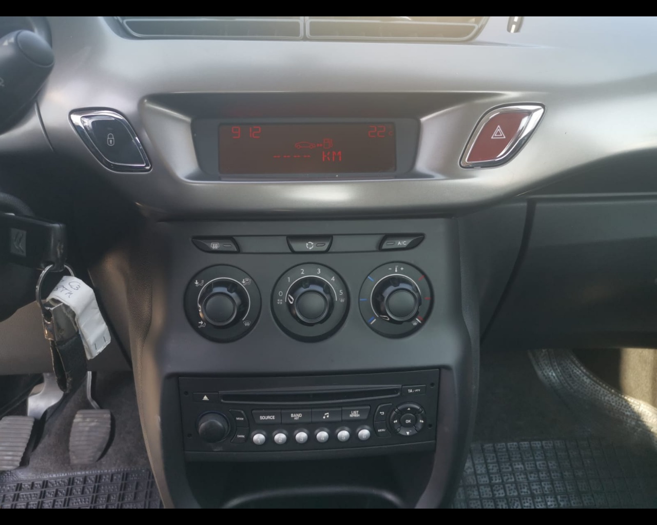 Foto CITROEN C3 1.2 puretech (vti) Exclusive 82cv FL
