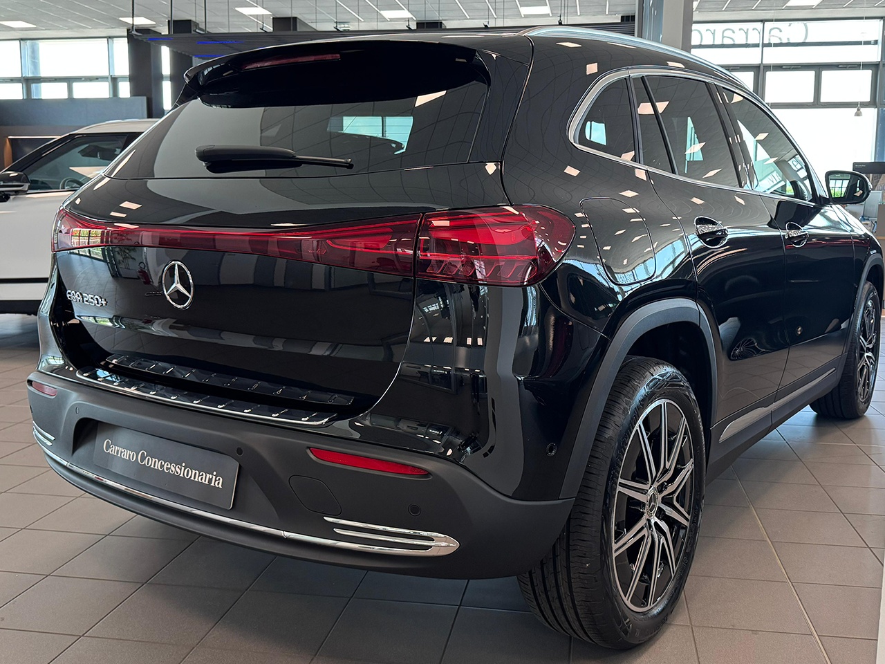 Mercedes EQA EQA 250+ Street Edition - 6