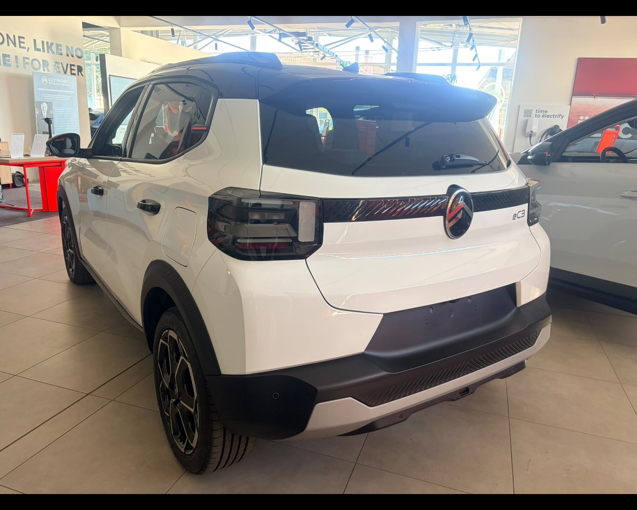 Foto CITROEN E-C3 83kW Max